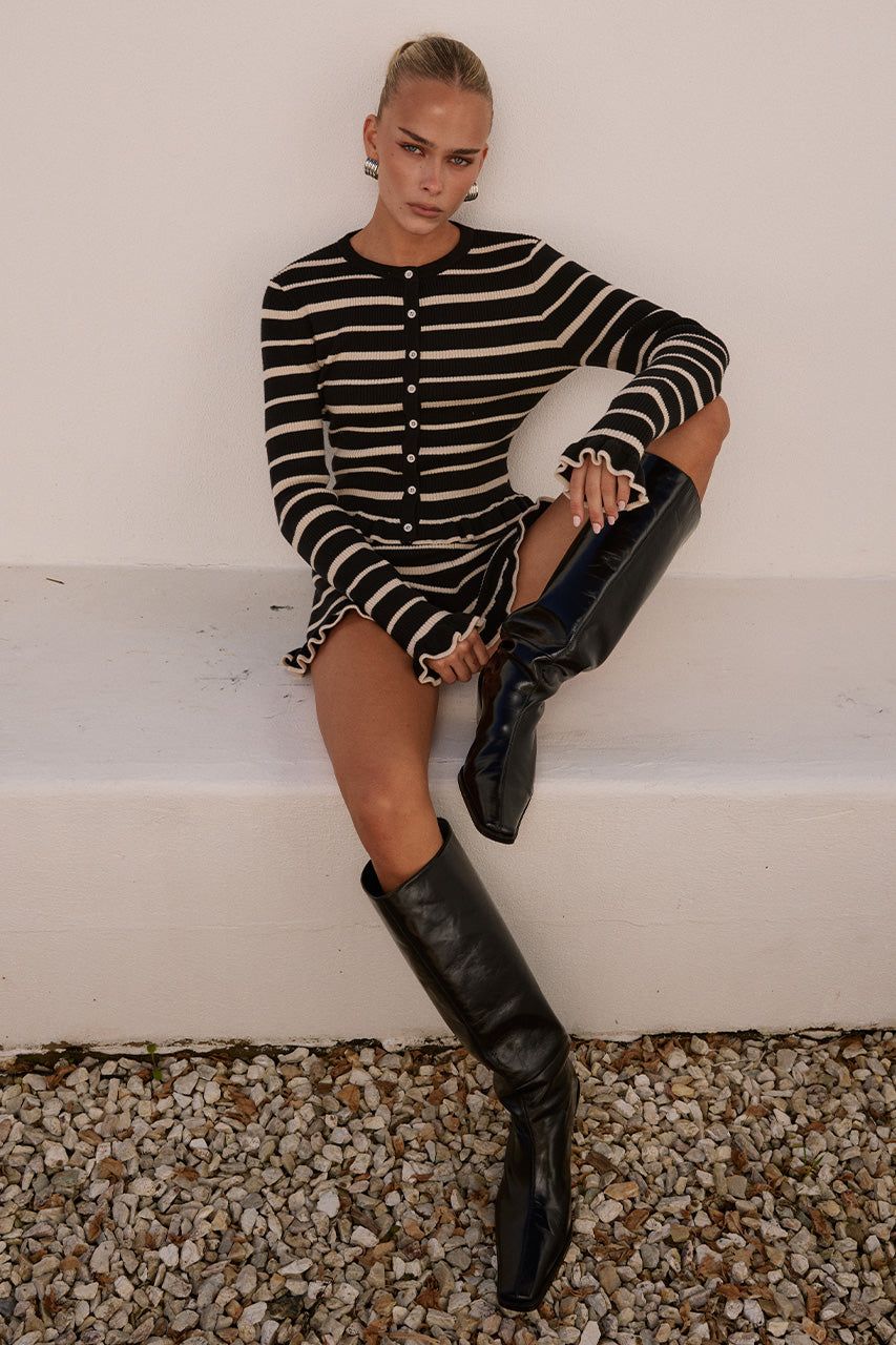 DONNA KNIT HOT SHORT - BLACK/CREAM